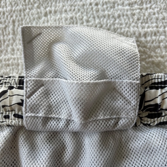 Tommy Bahama Relax swim shorts bathing suit trunks lined floral tropical Size XL - Picture 14 of 15